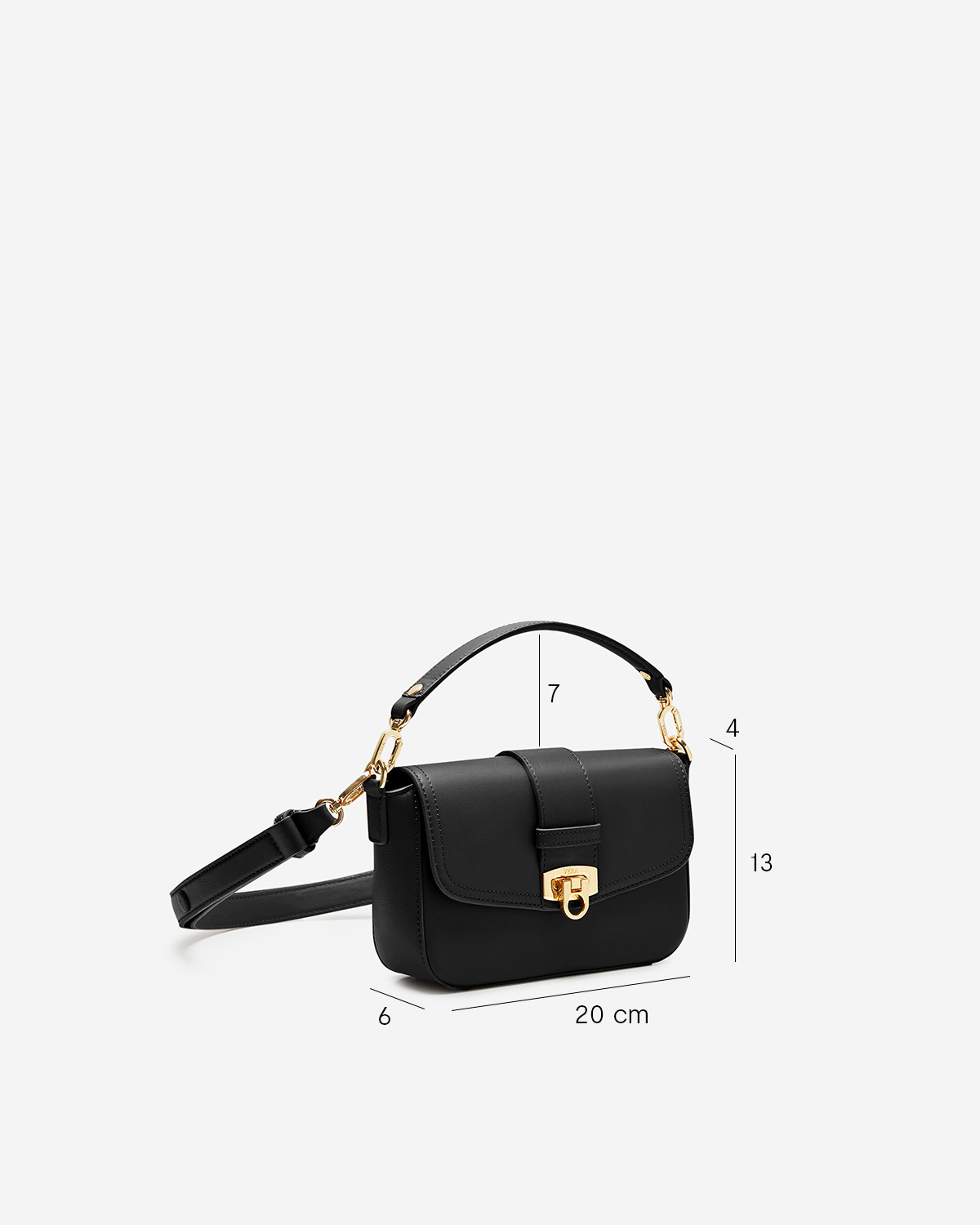 กระเป๋าสะพายข้างหนังแท้ VERA Alexis Leather Crossbody bag สี Just Black